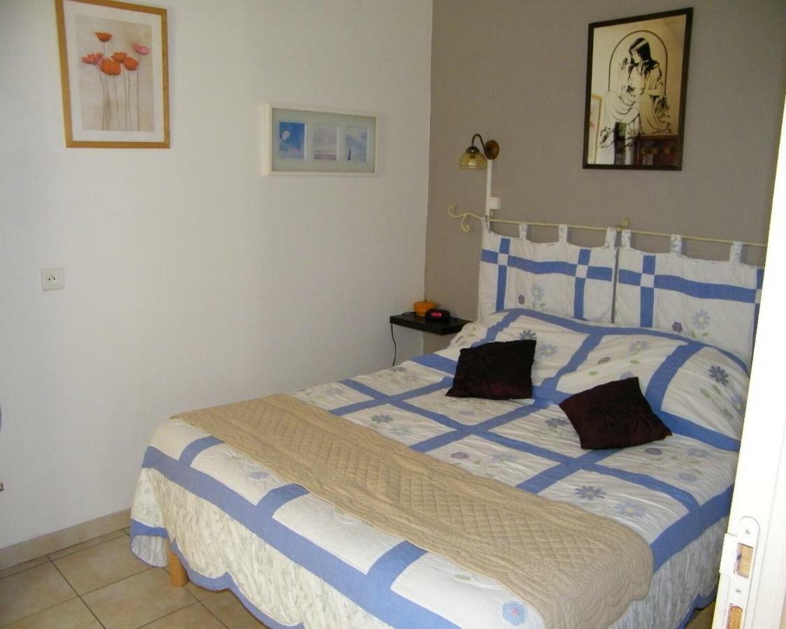 Domaine Du Bois Gite Bleuette Galargues Екстер'єр фото